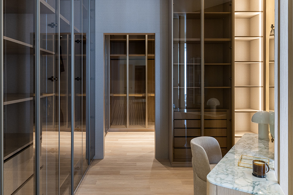 Fitted wardrobe and walk-in closet joinery