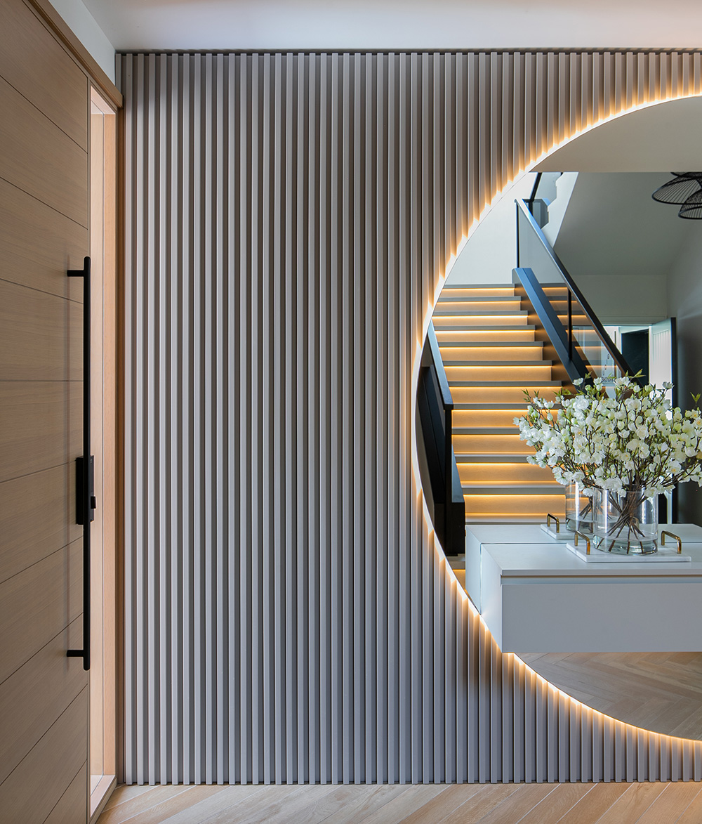 Decorative wall panelling joinery